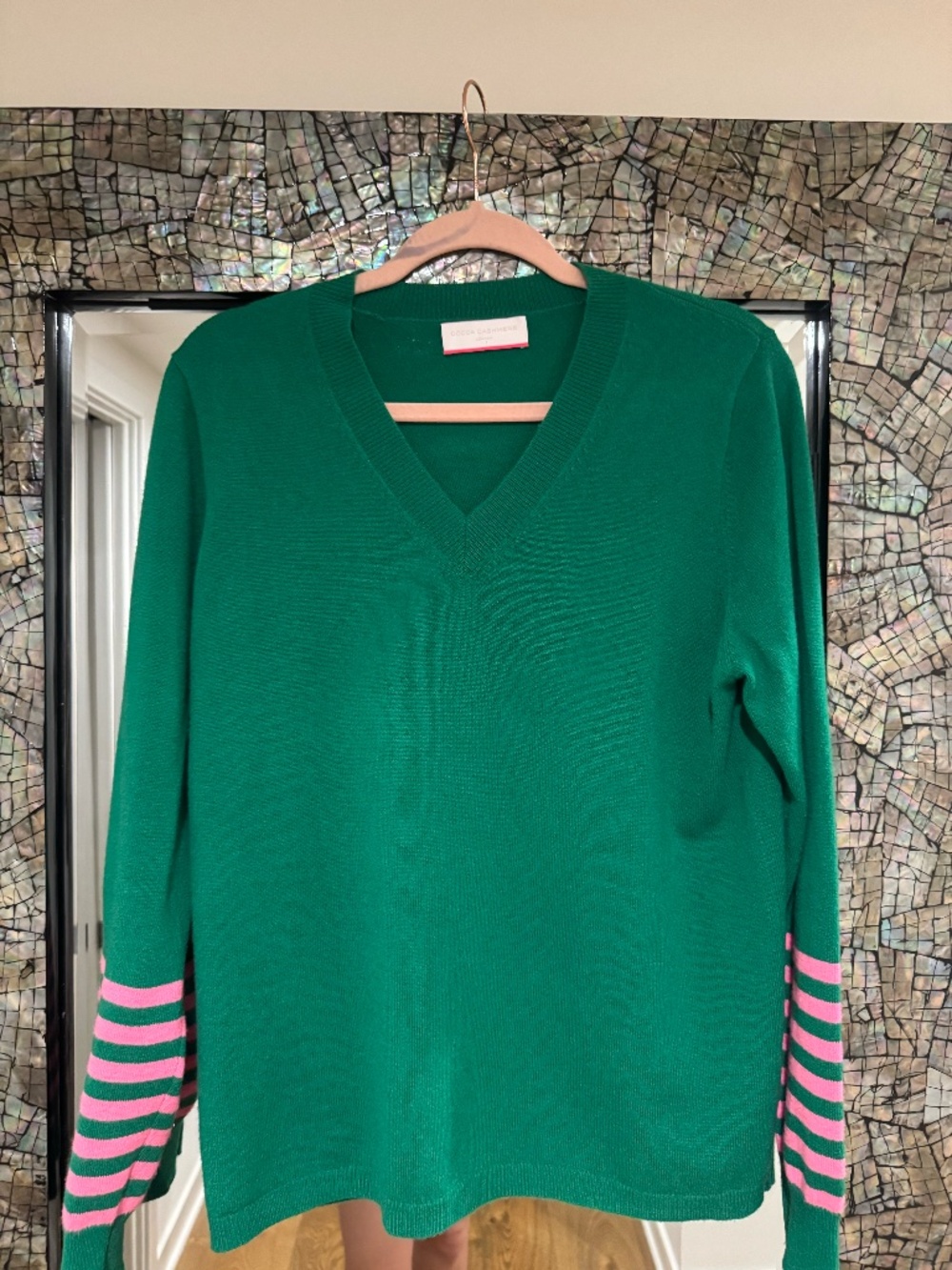 Cocoa Cashmere London Green V-Neck Sweater Pink Stripe Sleeves Sweater Size L